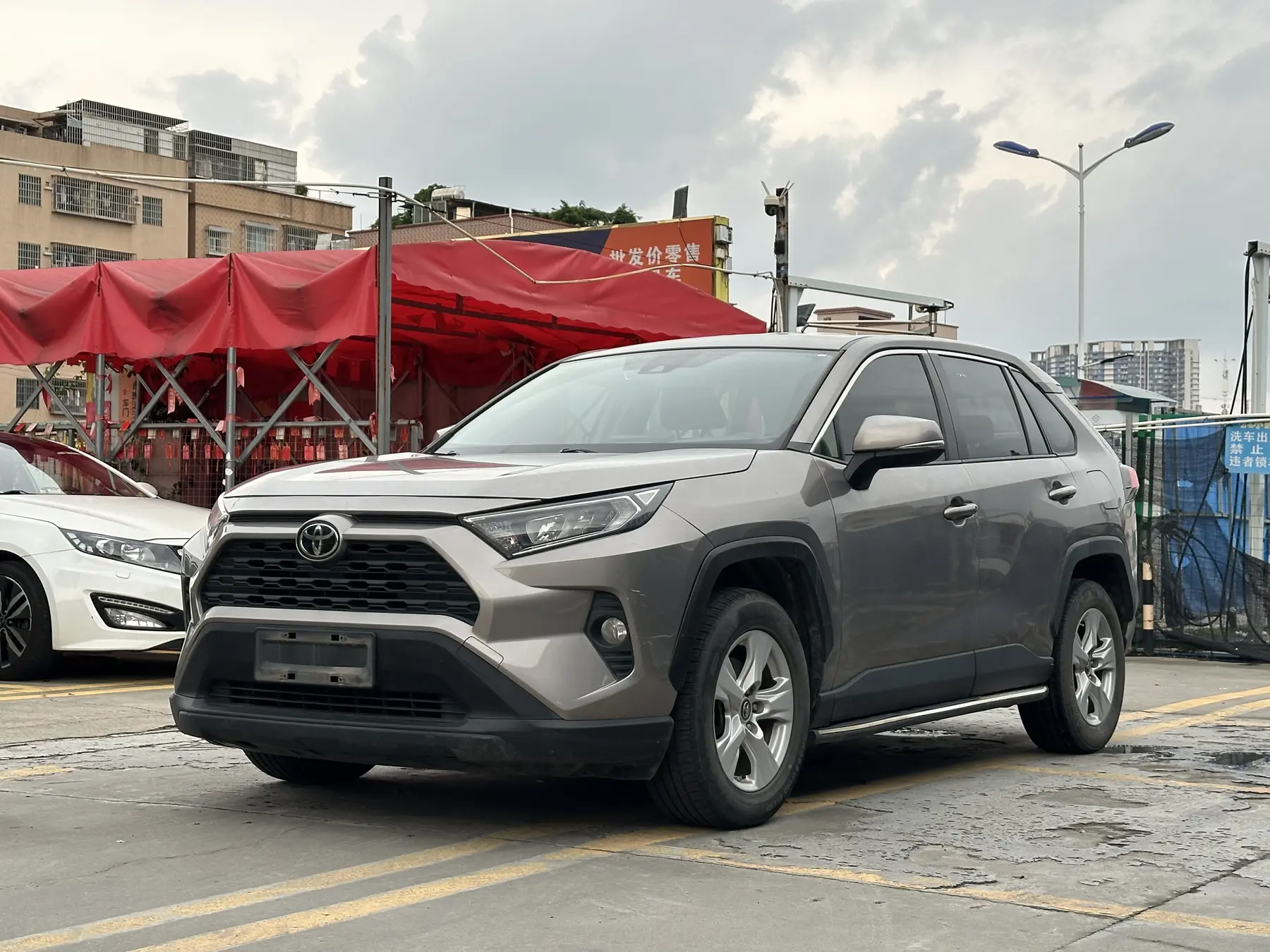 丰田 RAV4荣放 2020款 2.0L CVT两驱风尚版